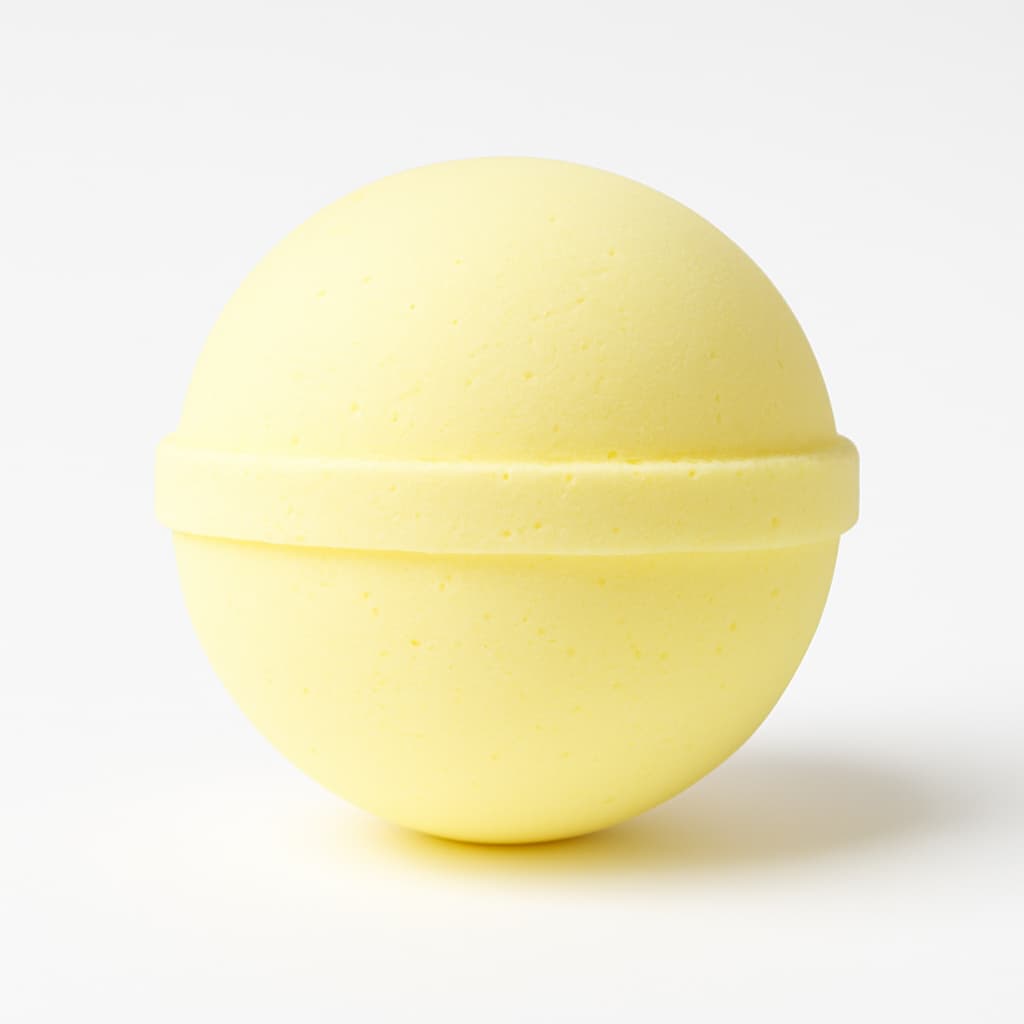 Aromatherapy bath bomb with bright citrus scent 